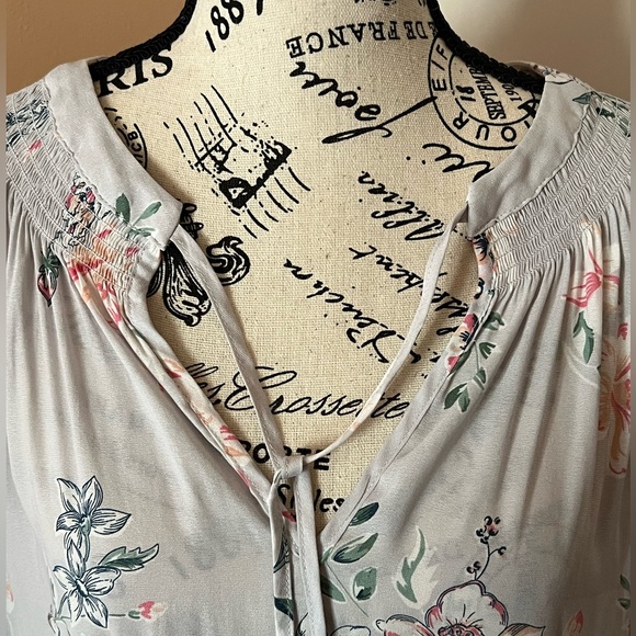 3X Torrid Chiffon-like Flowy Long-Sleeved Floral Blouse 🌸 - Picture 4 of 11